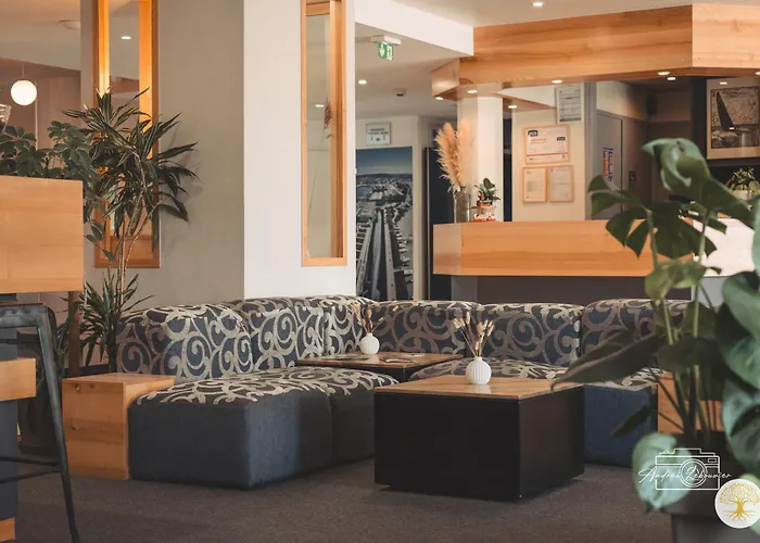 Chantereyne Hotel 3*