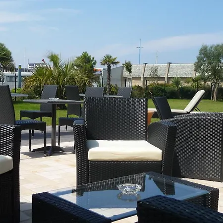 Hotel Chantereyne 3*
