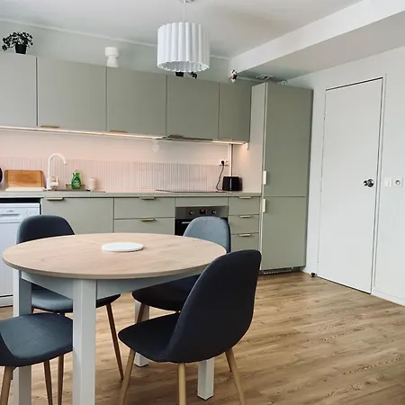 ホテル シャンテレイヌ 3*