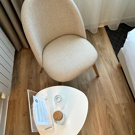 Chantereyne Hotell 3*
